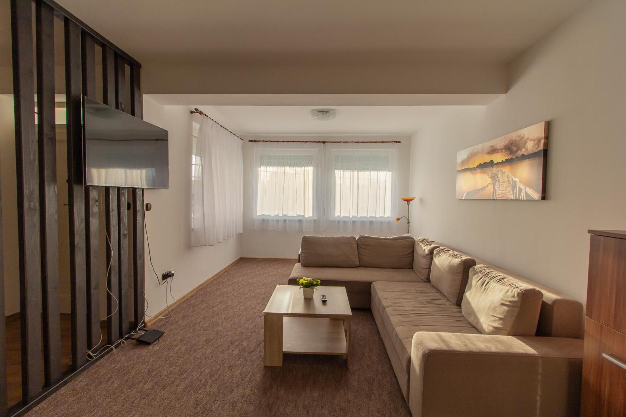 Deli Terasz C Apartman Free Parking, Self-Check-In Anytime Győr Kültér fotó