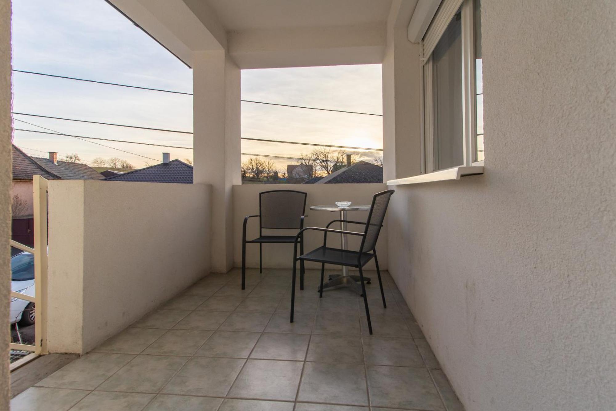 Deli Terasz C Apartman Free Parking, Self-Check-In Anytime Győr Kültér fotó