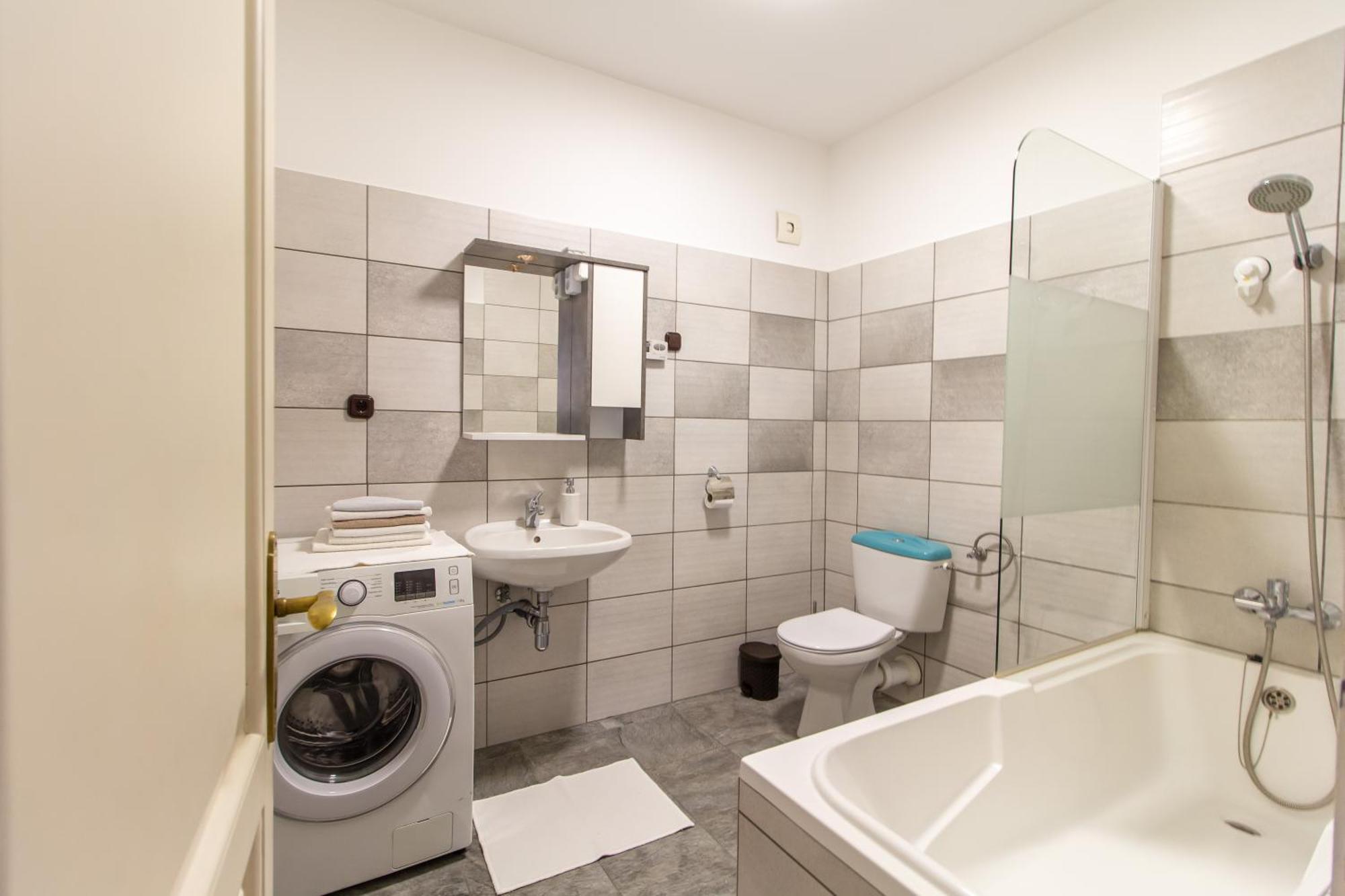 Deli Terasz C Apartman Free Parking, Self-Check-In Anytime Győr Kültér fotó
